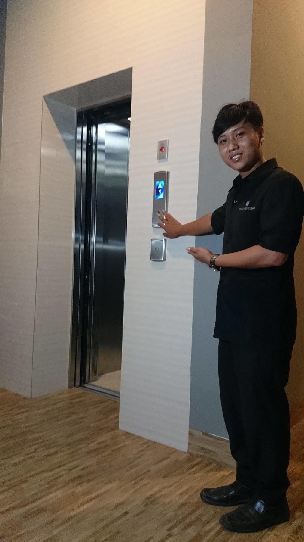 Wisma Sederhana RedPartner Medan Exterior foto